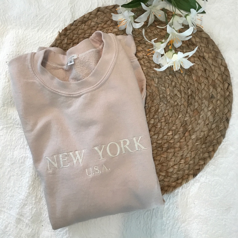 Rare Brandy Melville New York Crewneck Sweatshirt